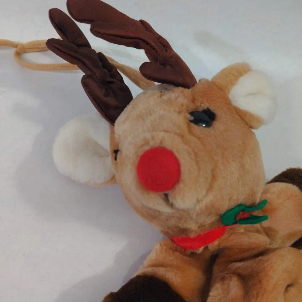 Vintage 1986 Dakin Rudolph Red Nosed Reindeer Retractable Pull String Plush Toy
